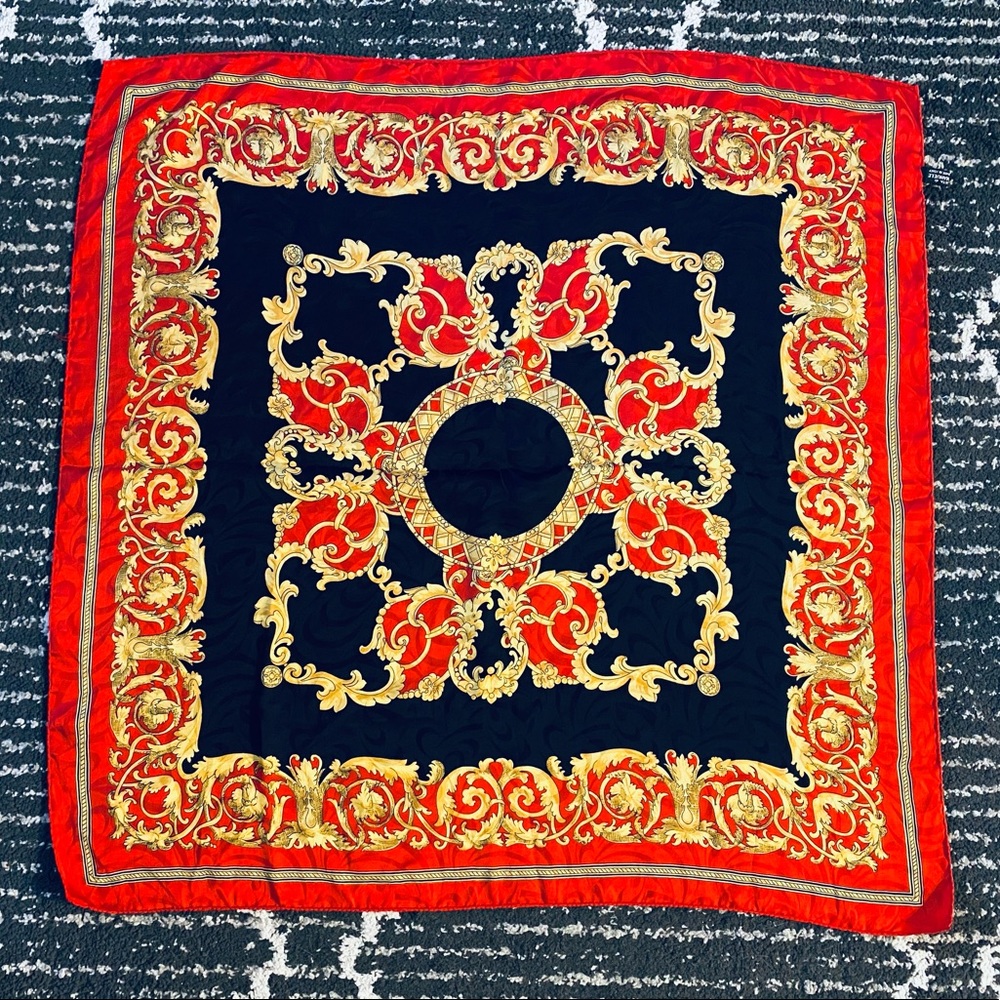 Gorgeous vintage Italian silk scarf